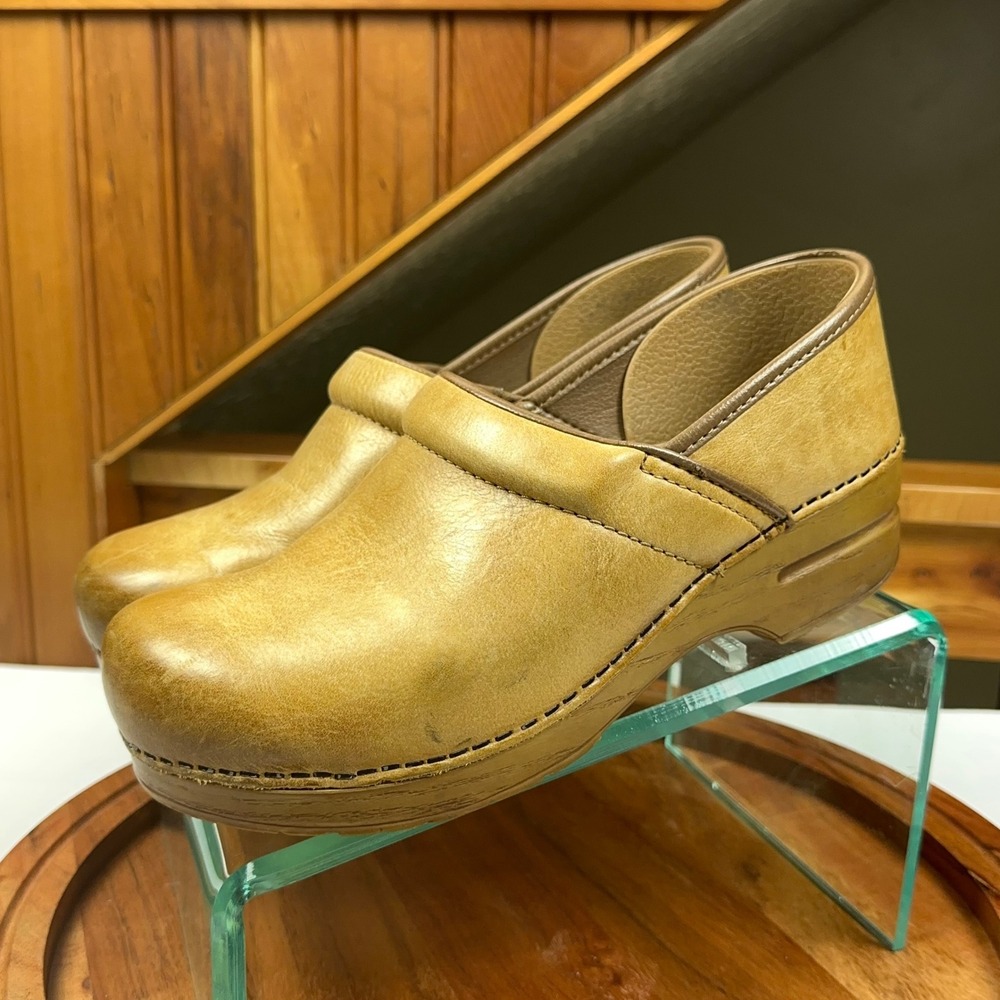 Dansko Professional Clogs Womens 40 Tan Leather Comfort Work Shoes - Picture 10 of 15